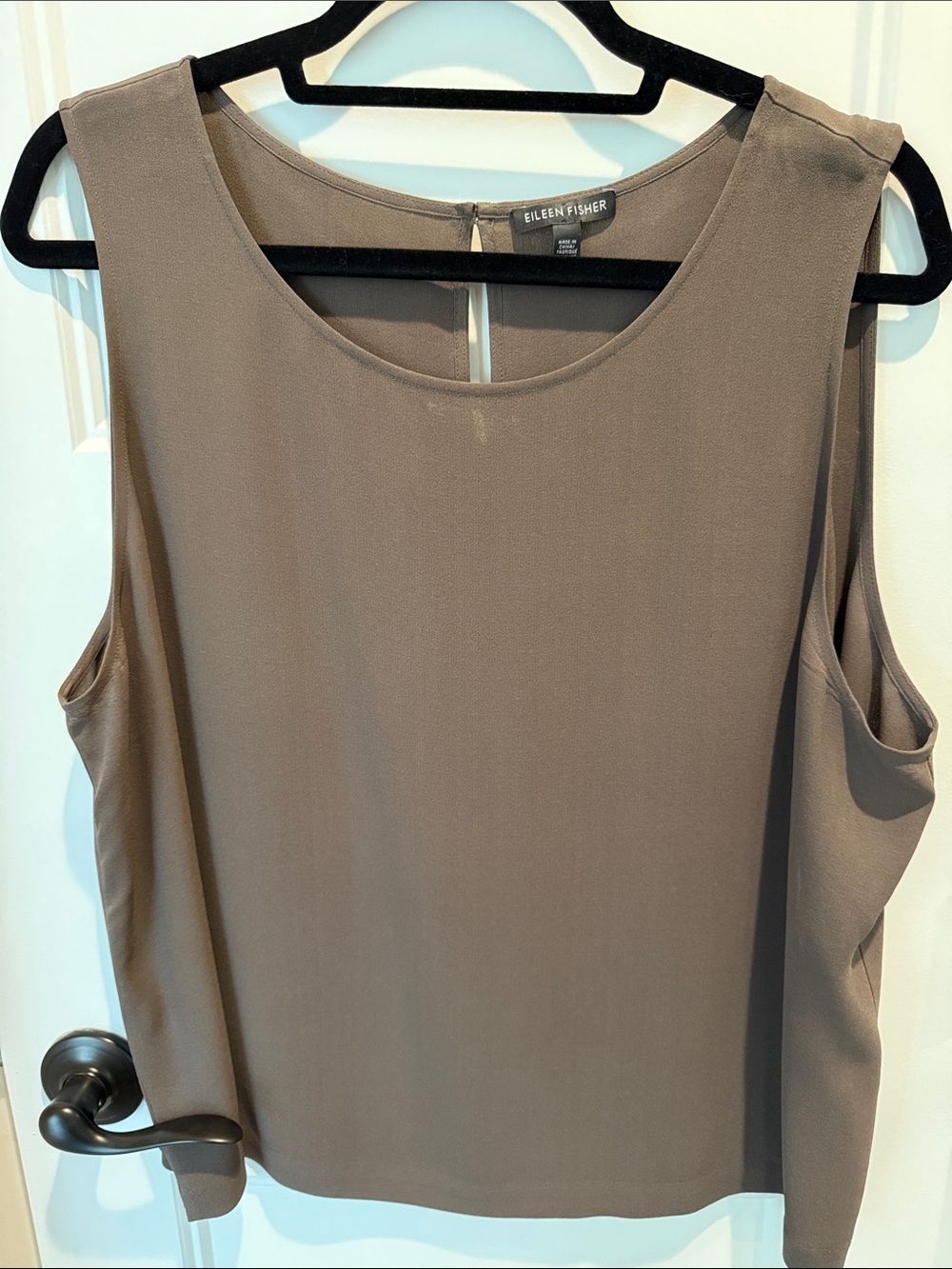 EILEEN FISHER silk Taupe Sleeveless Shell Top (XL)